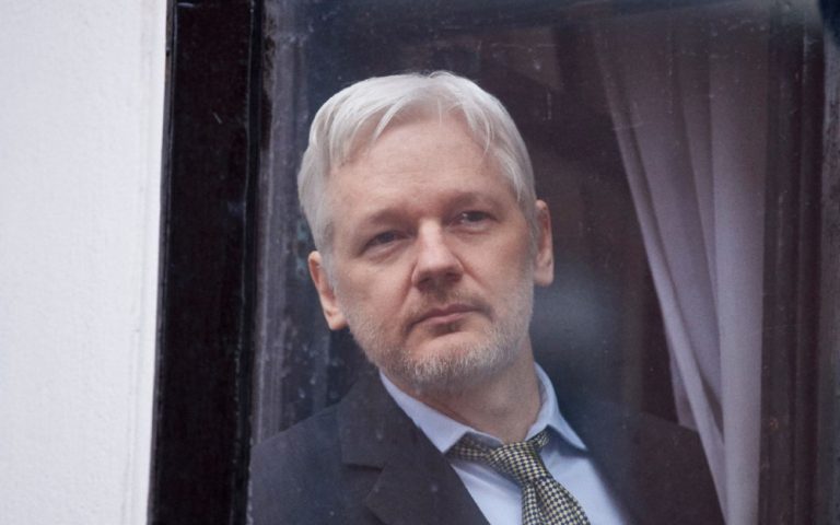 Le patron de l&rsquo;agence de renseignement a tiré à boulets rouges contre le site de Julian Assange.