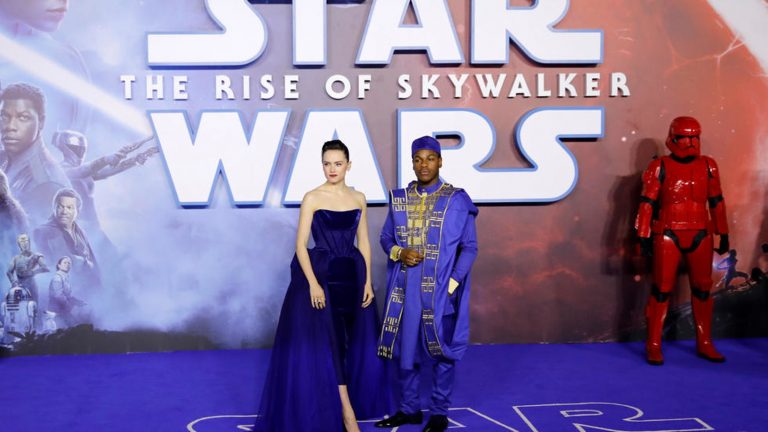 Le dernier « Star Wars » étend son empire au box-office nord-américain