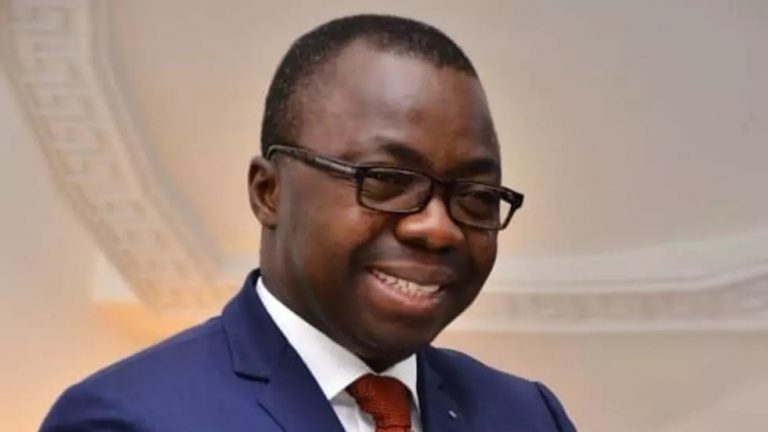 Bénin: ouverture du procès de l&rsquo;opposant Joël Aïvo pour «atteinte à la sûreté de l’État»