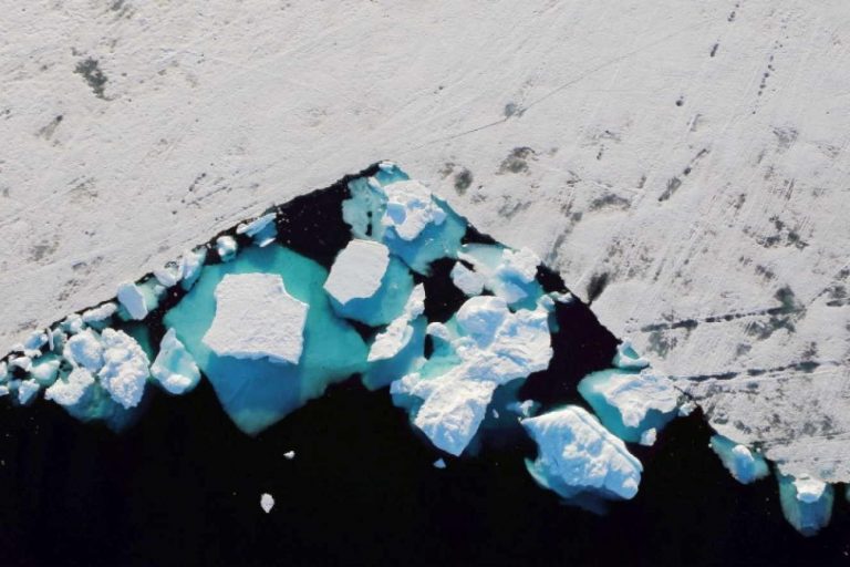 Pluie inédite près du sommet de la calotte glaciaire du Groenland, à 3 000 mètres d’altitude