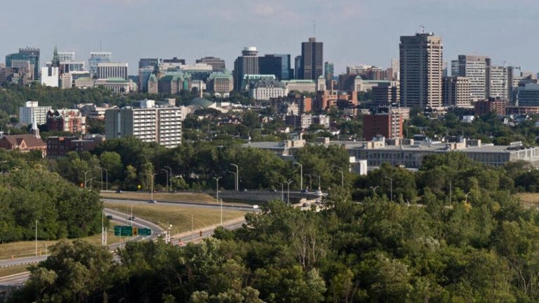 Le Canada embarrassé suite à l’arrestation tendue d’une diplomate sénégalaise