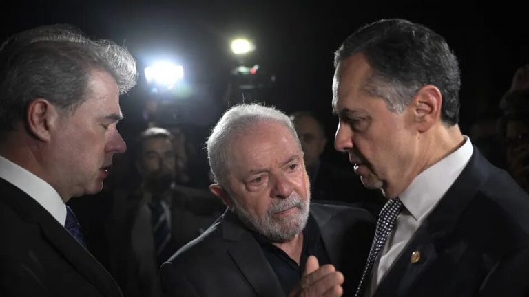 Assaut contre le pouvoir au Brésil : Lula soutenu par les responsables politiques de son pays pour condamner les émeutiers bolsonaristes