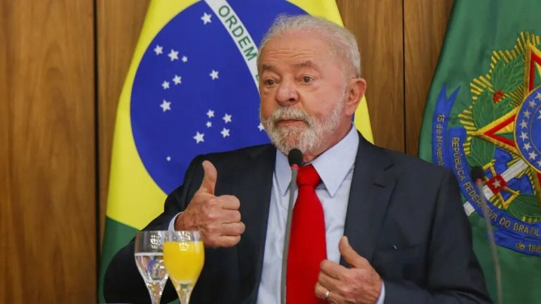 Assaut contre des lieux de pouvoir au Brésil : le palais présidentiel a été ouvert aux émeutiers de l&rsquo;intérieur, accuse Lula