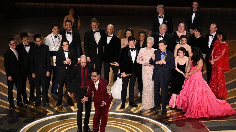 OSCARS 2023: « EVERYTHING EVERYWHERE ALL AT ONCE » FAIT UN TRIOMPHE… DÉCOUVREZ LE PALMARÈS COMPLET
