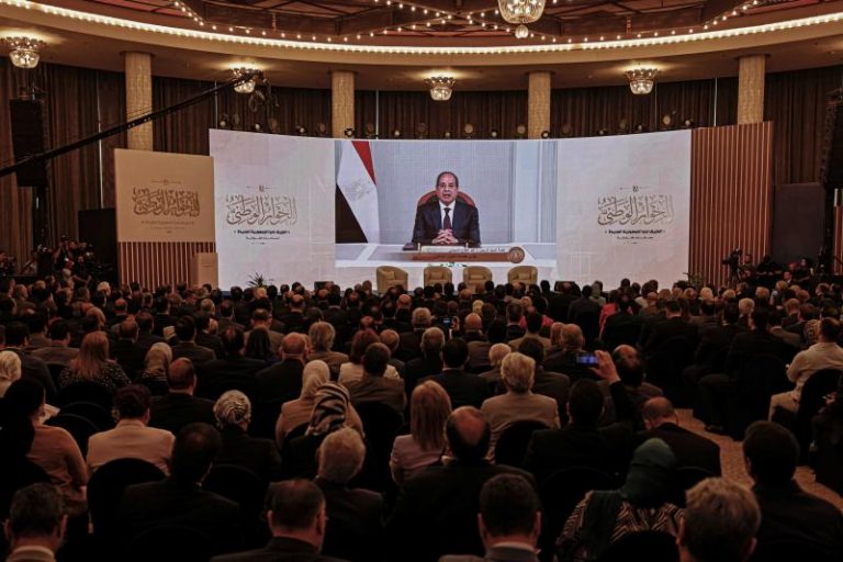 En Egypte, Abdel Fattah Al-Sissi lance un « dialogue national » très encadré